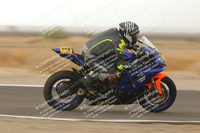 media/Sep-10-2022-SoCal Trackdays (Sat) [[a5bf35bb4a]]/Turn 2 (1pm)/